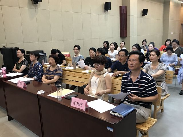 4校学术委员会专家担任考核活动评委.jpg
